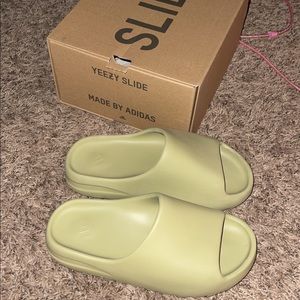 100% authentic Yeezy slides Resin